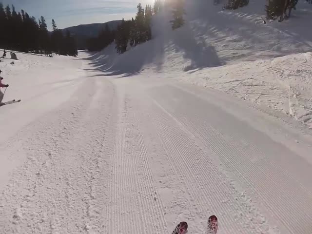 Глупый сноубордист сбил лыжника на трассе