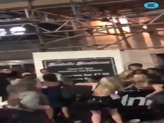 Навтыкал всем присутствующим