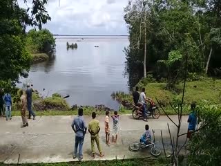 Мини-цунами из-за землетрясения в Индонезии