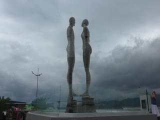 Статуя любви в Батуми
