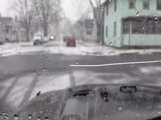 Вы когда-нибудь пробовали медитировать на трещину, растущую на лобовом стекле?