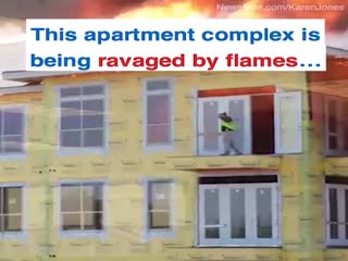 Пожарные спасают строителя.