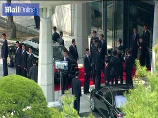 Чисто посмотреть на охрану Кима