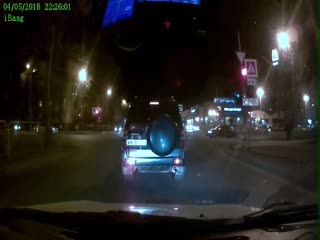 На моргающий желтый...