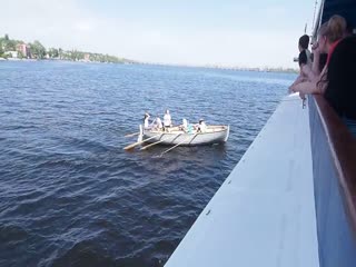 Лодка с детьми едва не разбилась о теплоход на Воронежском водохранилище