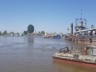 Пьяный капитан и боцман утопили буксир