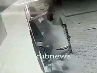 В пригороде Краснодара неизвестные украли терминал