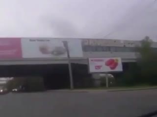 Полицейские преследуют ангела