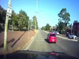 Пьяное ДТП, вид от первого лица