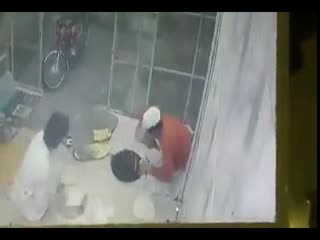 Пекарь провалился в раскаленную печь