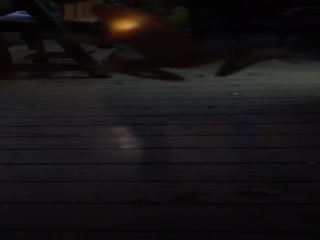 Лягушка съела светлячка