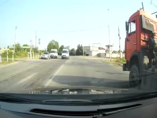 На ж/жпереезде Нартан-Нальчик столкнулись автомобиль марки «Лада Приора» и грузовой состав