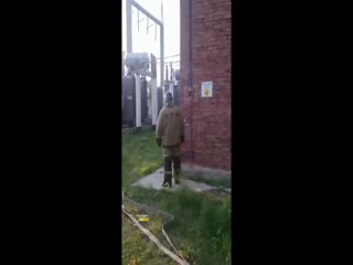 В Красноярске человека ударило током на трансформаторной подстанции