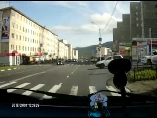 Проехал на красный