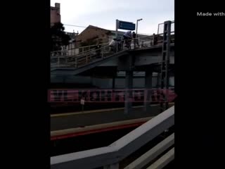 Пришла электричка в центр, а выход закрыт