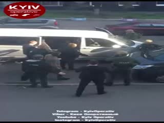 В Киеве произошла стычка между спецподразделениями двух силовых ведомств.