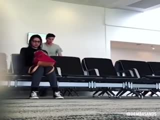 Как лучше всего знакомиться в аэропорту