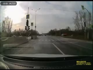 Не работал светофор
