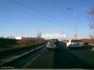 Бордюр, отбойник, едем дальше