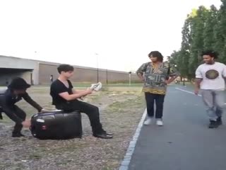 Невидимый стул