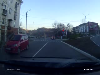 Уронили светофор