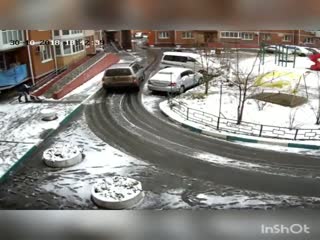 Скомуниздил клумбу