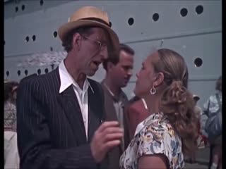 60 конвертов с марками ,120 листов бумаги