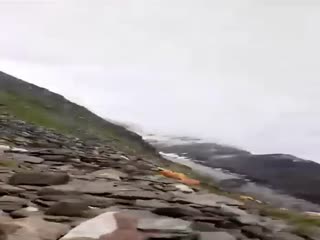 В сантиметре от смерти: огромный камень едва не убил альпинистов на горе Спантик в Пакистане