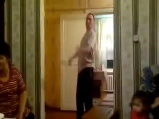 Всем смешно, кроме самого героя ролика