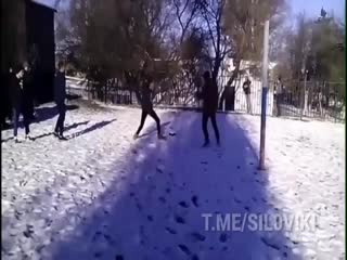 Подростковая жестокость.