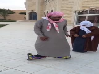 Араб на гироскутере
