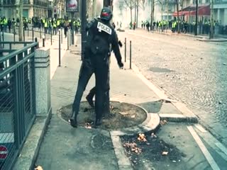 У французских полицейских заканчивается терпение