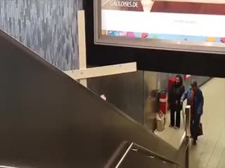 Крест застрял