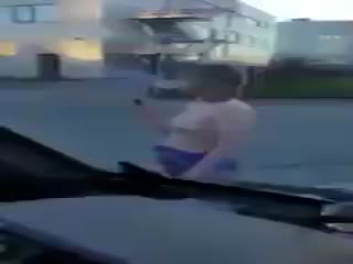 Не получилось охмурить, жёны помешали xD