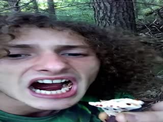 Съел поганку