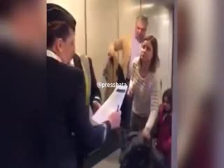 Пьяный америкос устроил скандал на рейсе «Москва-Нью-Йорк»
