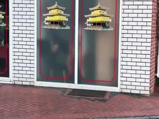 Повар и официантка