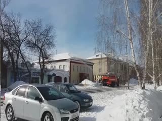 Уборку наледи в Катайске доверили пожарным