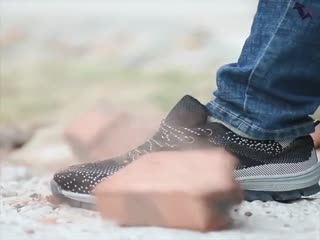 Самая крепкая обувь в мире