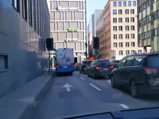 В центре Стокгольма взорвался автобус 