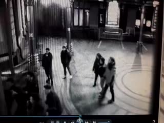 Студенты из Северной Осетии избили студента из Испании на Никольской улице