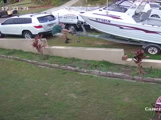 Сбежавший катер