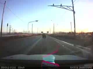 Легко перевернулся