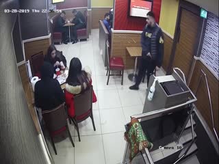 Драка в закусочной