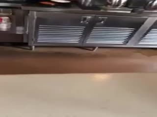 Любовь нечаянно нагрянет