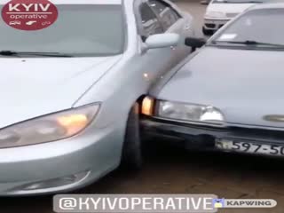 Вот и клейкая лента пригодилась