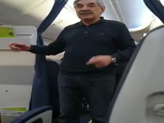 Александра Панкратова-Чёрного сняли с самолёта, летевшего из Барнаула в Москву