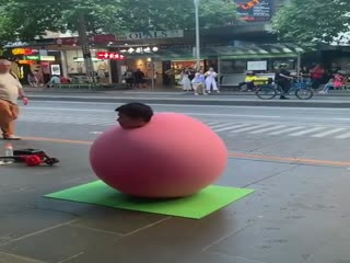 Уличный артист