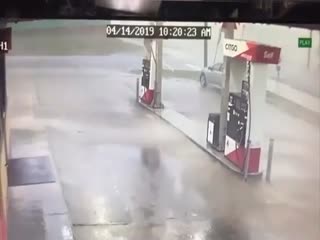 Подул легкий бриз