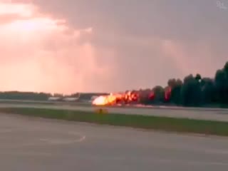Аварийная посадка самолёта в Шереметьево
